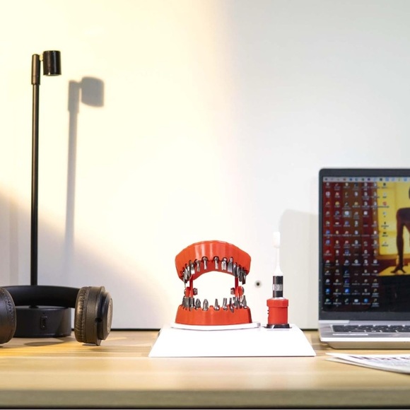 Red 2-in-1 denture Screwdriver Desk Gadget - Picture 5 of 5